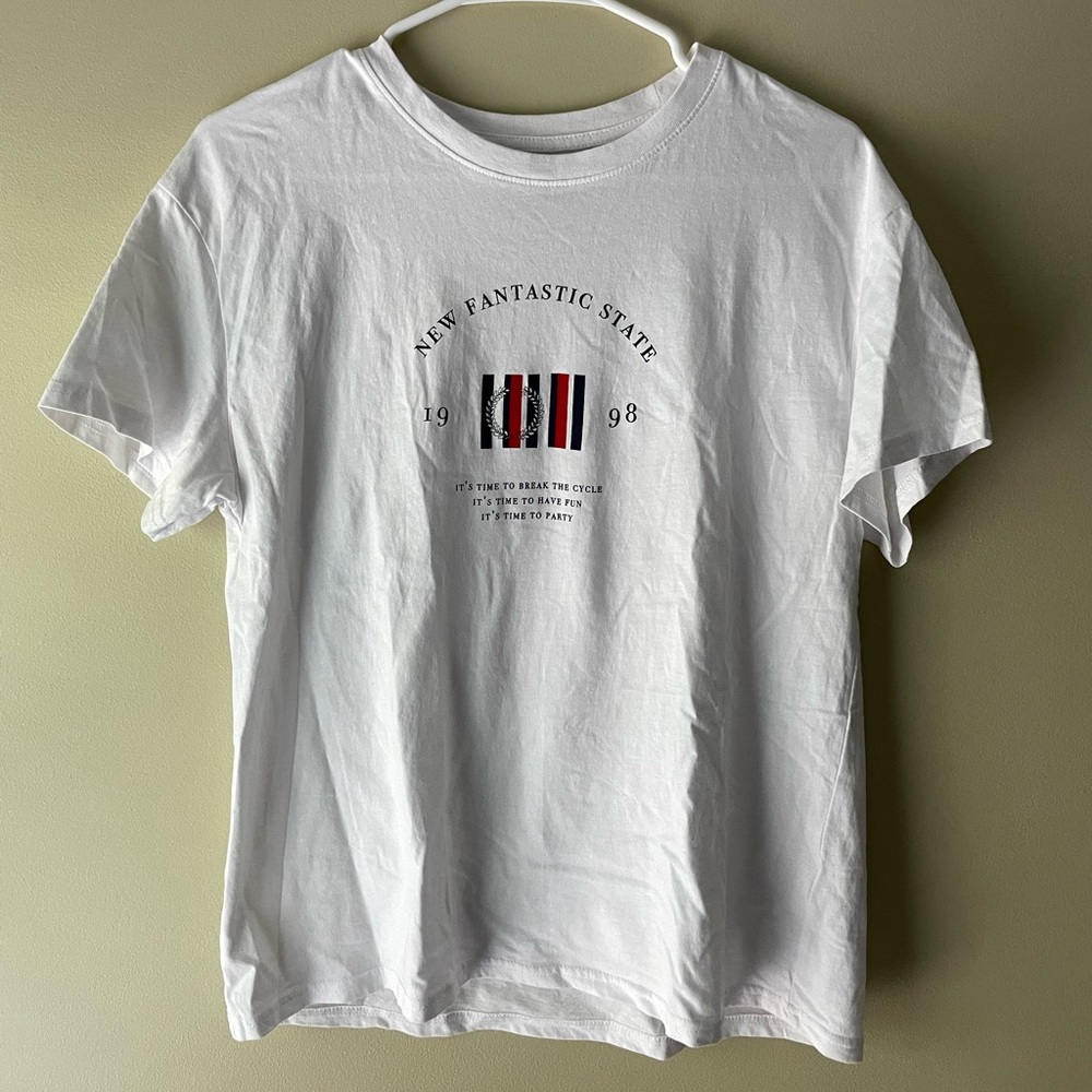 white bershka t shirt